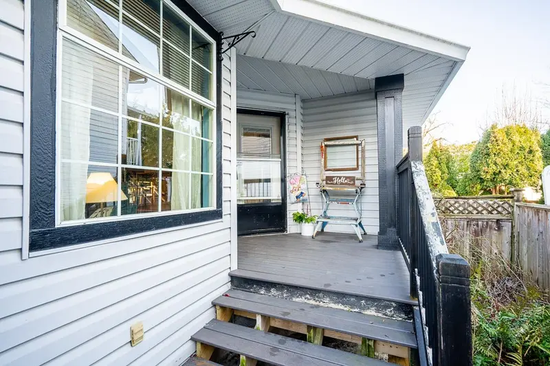 6548 WILLOUGHBY WAY - photo 4 of 25