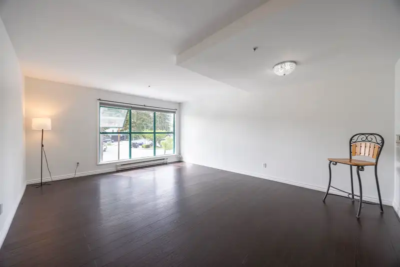 10 3200 WESTWOOD STREET - photo 2 of 9