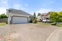 7665 SAPPHIRE DRIVE - thumbnail 2