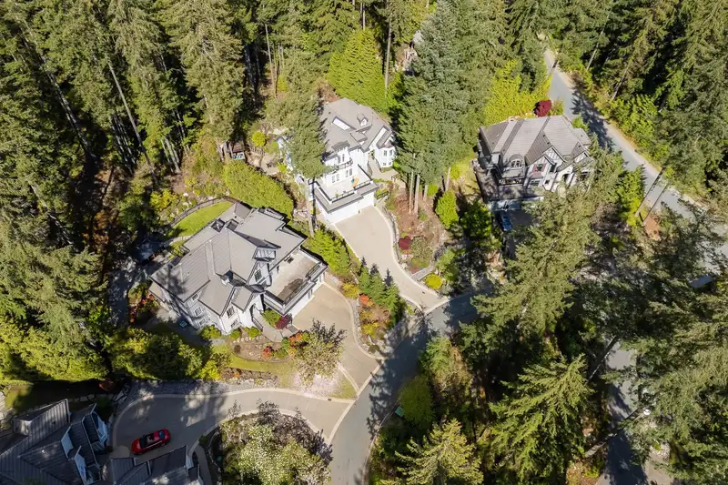 205 WESTRIDGE LANE - photo 3 of 40