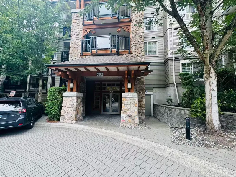 306 2958 SILVER SPRINGS BOULEVARD - photo 2 of 4