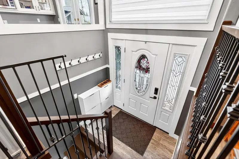 5879 184B STREET - photo 3 of 25