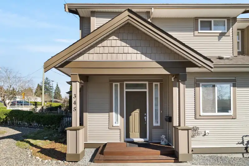 345 THERRIEN STREET - photo 3 of 34