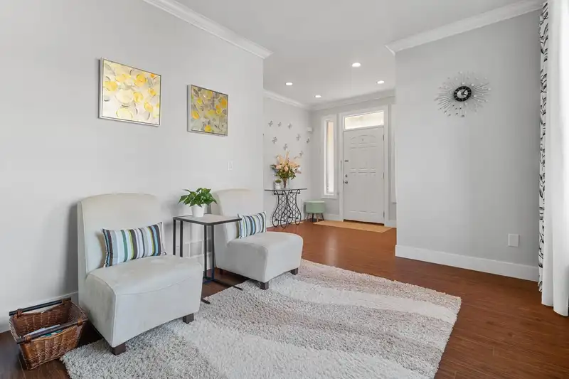 345 THERRIEN STREET - photo 4 of 34