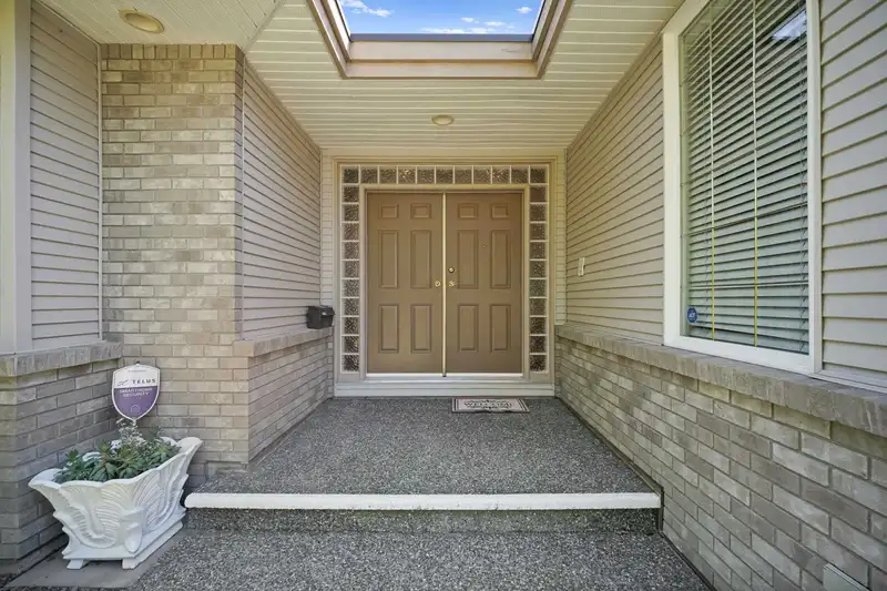 21106 44A AVENUE - photo 3 of 36