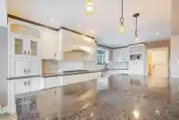 870 GREENWOOD ROAD - thumbnail 2