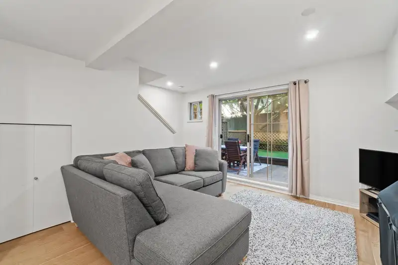 12 2375 W BROADWAY - photo 4 of 28