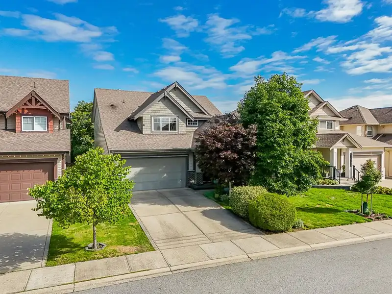 21075 83A AVENUE - photo 1 of 39