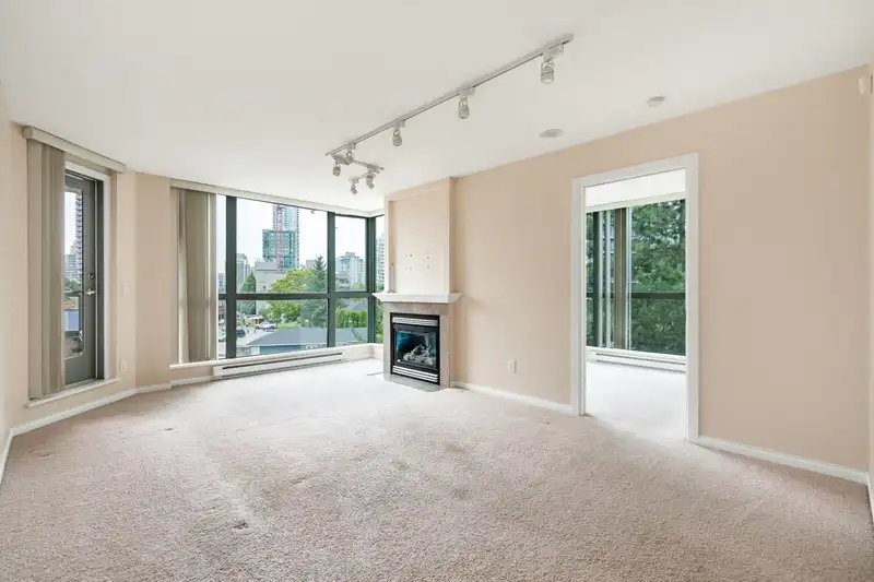 301 4788 HAZEL STREET - photo 3 of 31