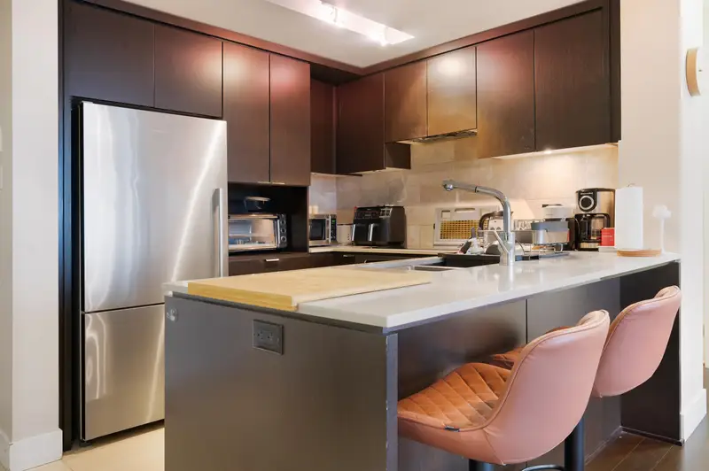 1304 1320 CHESTERFIELD AVENUE - photo 4 of 25