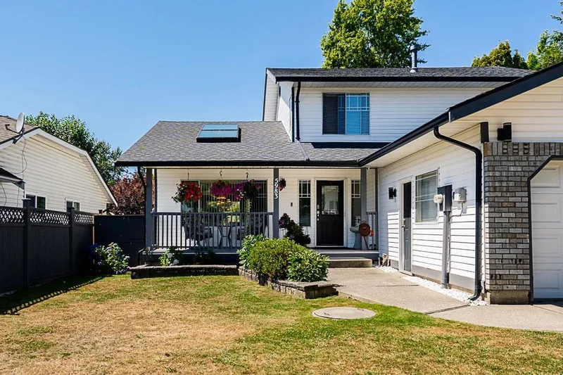 5983 188 STREET - photo 4 of 25