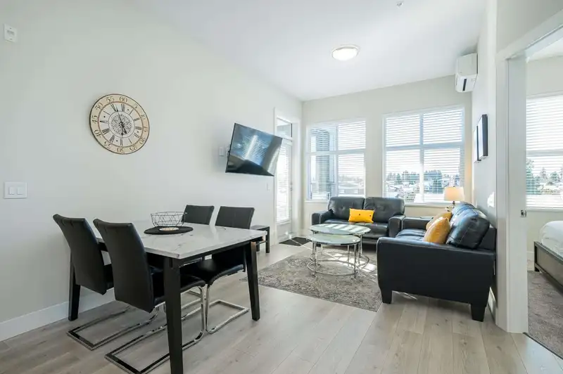 311 2120 GLADWIN ROAD - photo 4 of 28