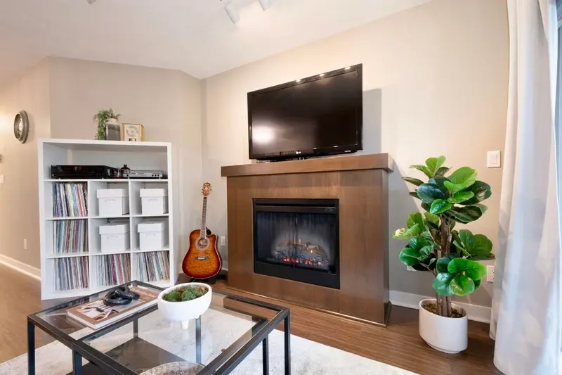 D207 8929 202 STREET - photo 4 of 21