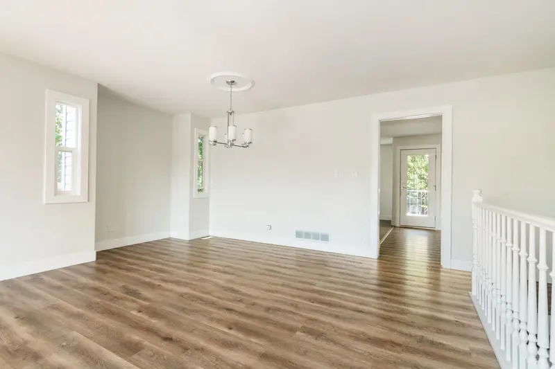 6858 WILTSHIRE STREET - photo 4 of 25