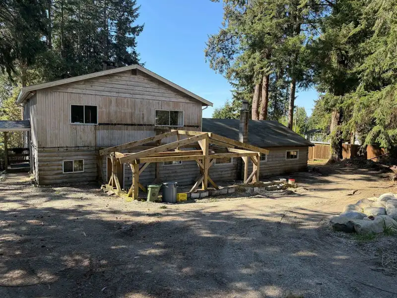 2405 MILLINER ROAD - photo 3 of 17