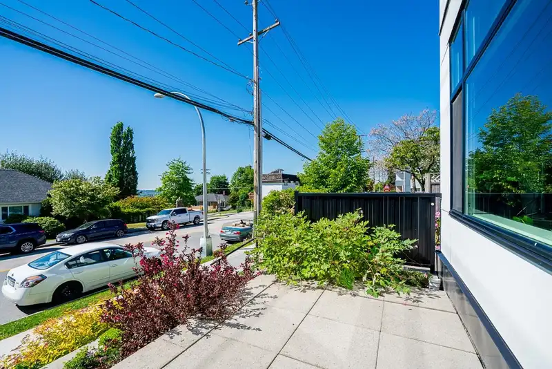2 1211 EIGHTH AVENUE - photo 2 of 40