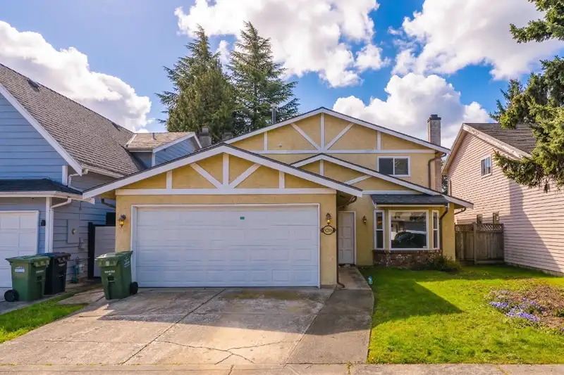 9288 ROMANIUK DRIVE - photo 1 of 29