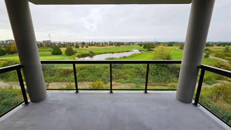 312 5011 SPRINGS BOULEVARD - photo 3 of 22