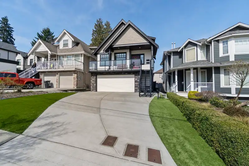 331 KEARY STREET - photo 2 of 40