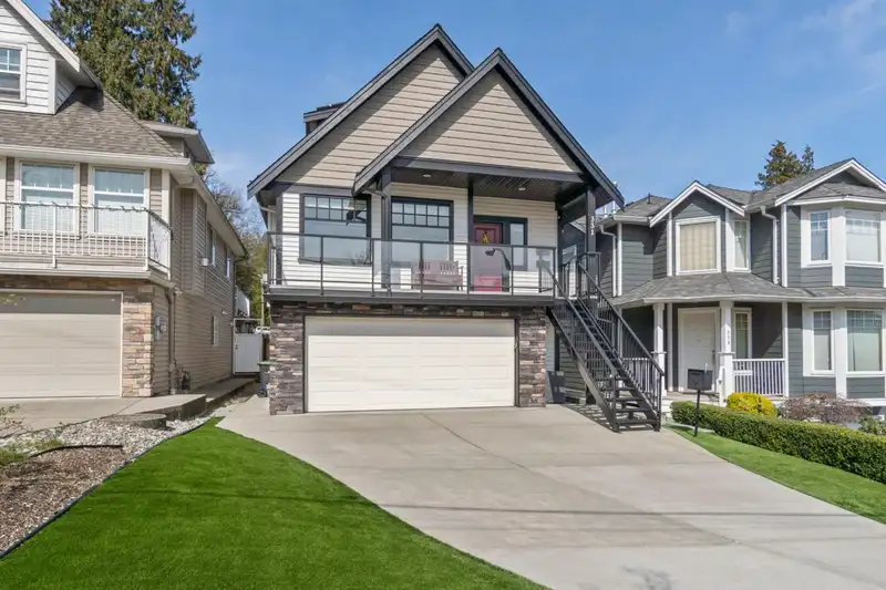 331 KEARY STREET - photo 3 of 40