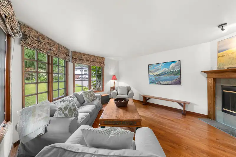1635 DRAYCOTT ROAD - photo 3 of 38