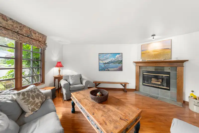 1635 DRAYCOTT ROAD - photo 4 of 38