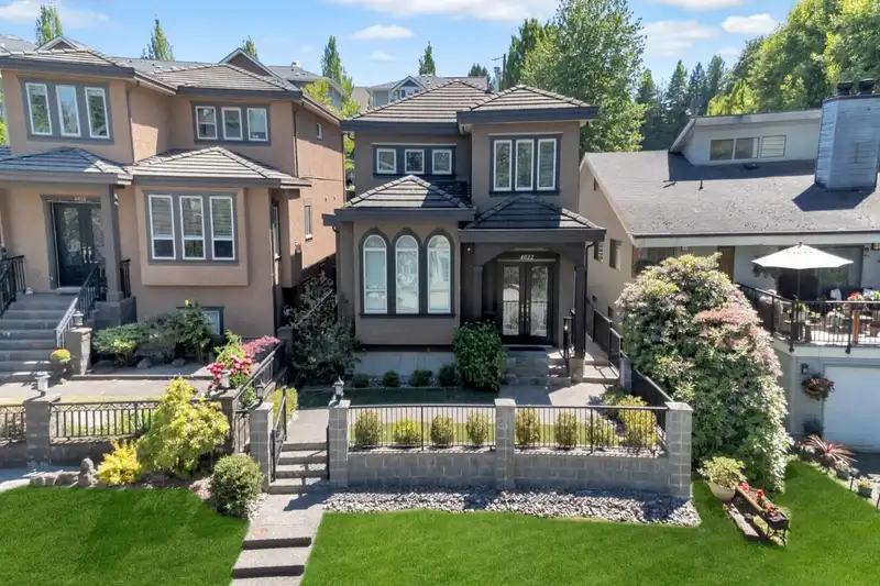 4022 DOMINION STREET - photo 1 of 40