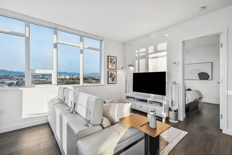 1209 5580 NO. 3 ROAD - photo 4 of 25