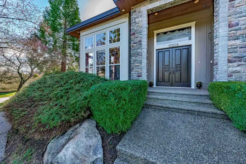 13208 23A AVENUE - photo 2 of 36