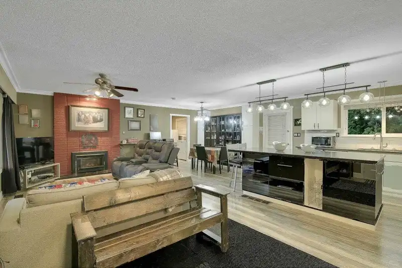 24835 SMITH AVENUE - photo 1 of 27