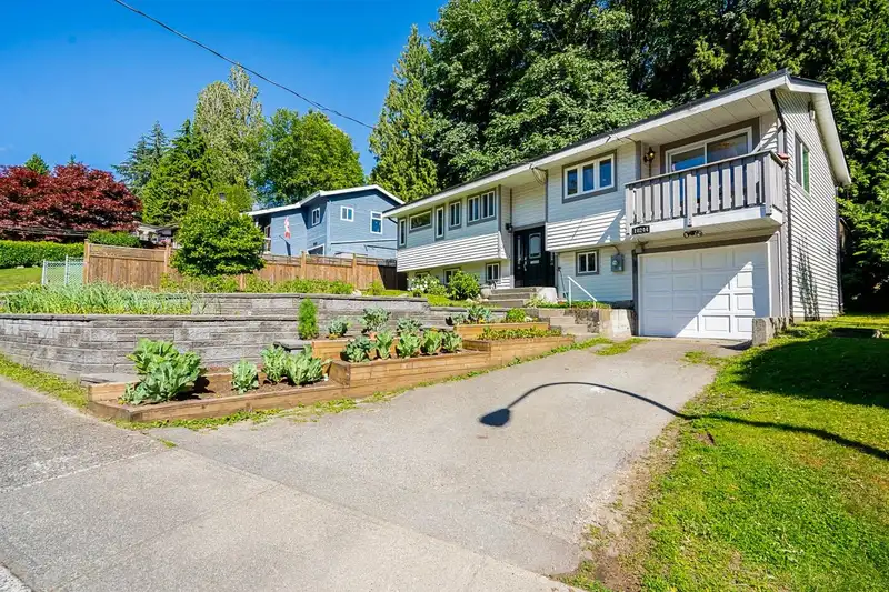 10244 MAIN STREET - photo 4 of 40