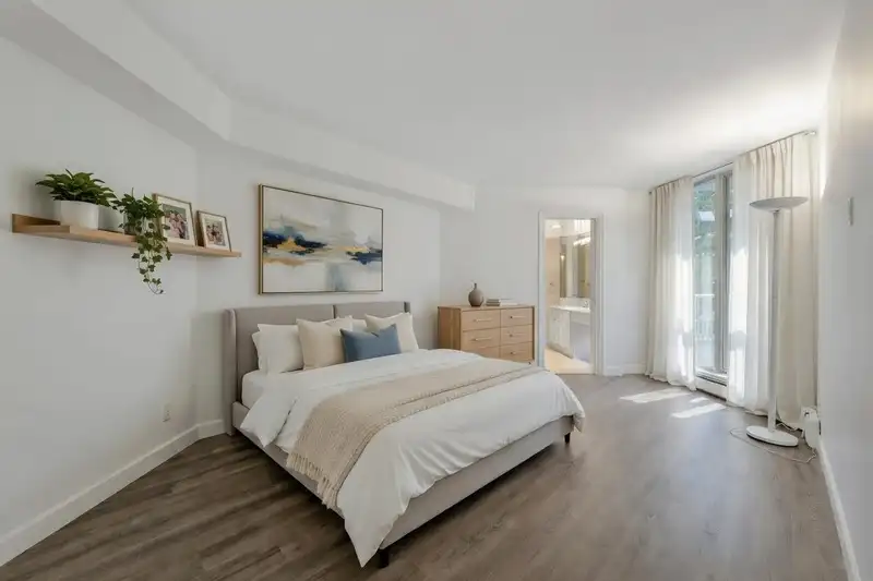 205 6188 PATTERSON AVENUE - photo 4 of 29