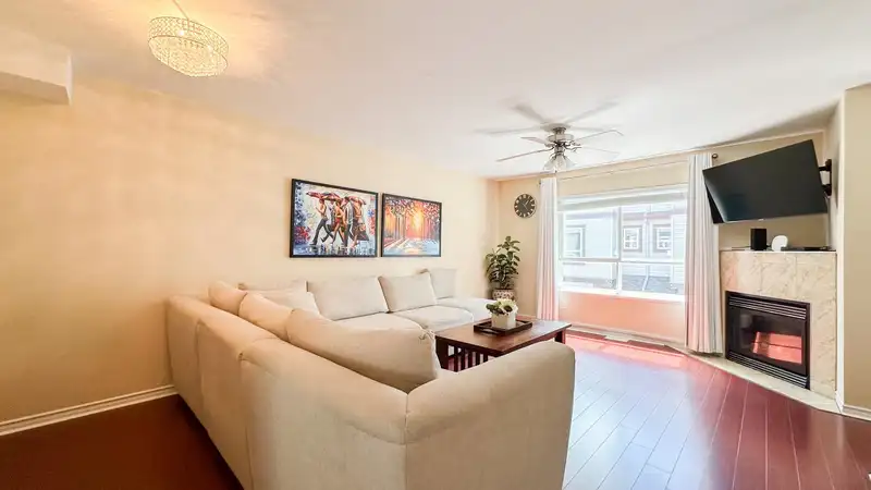 44 12730 66 AVENUE - photo 2 of 30