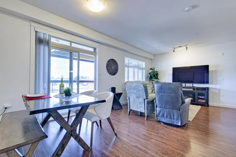 211 12655 190A STREET - photo 3 of 25