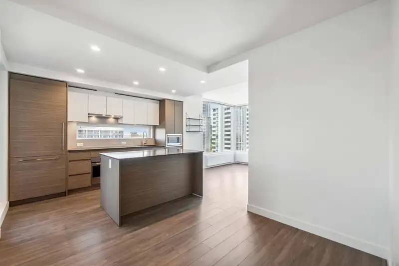 1504 13615 FRASER HIGHWAY - photo 4 of 31