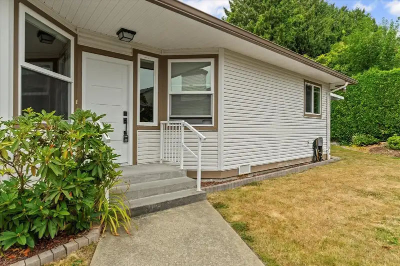 55 27435 29A AVENUE - photo 3 of 31