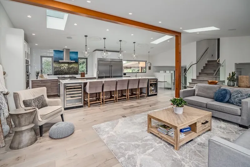 9023 TRATTLE STREET - photo 2 of 25