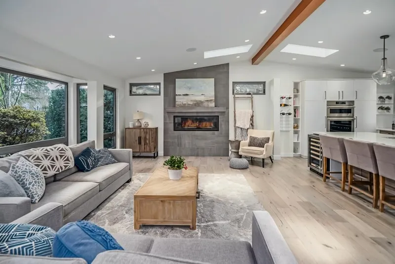 9023 TRATTLE STREET - photo 4 of 25