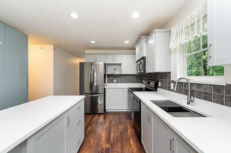 328 3000 RIVERBEND DRIVE - photo 3 of 40