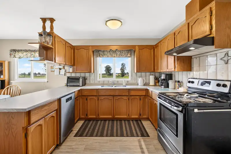 14221 MCKECHNIE ROAD - photo 3 of 40