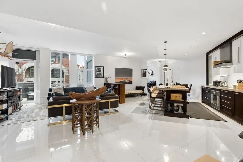 304 1102 HORNBY STREET - photo 1 of 25