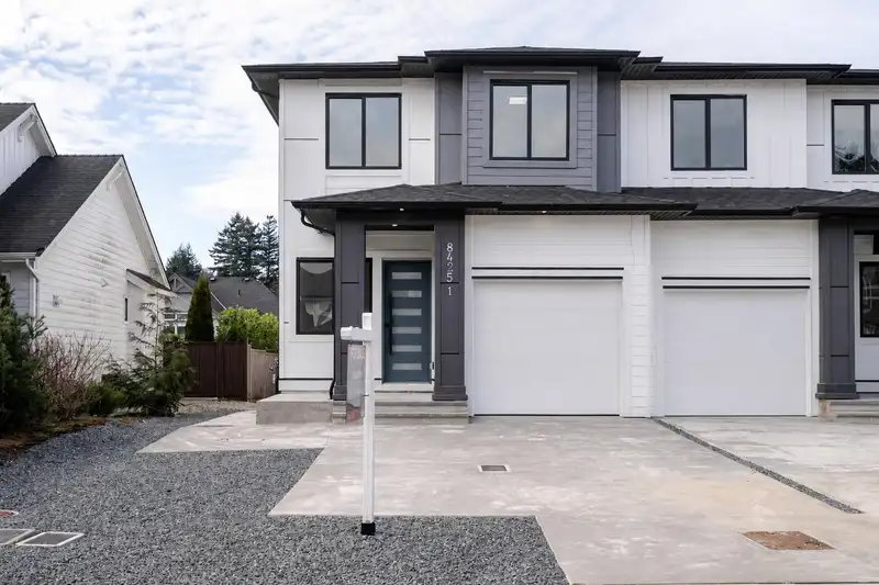 8425 GEORGE STREET - photo 1 of 38