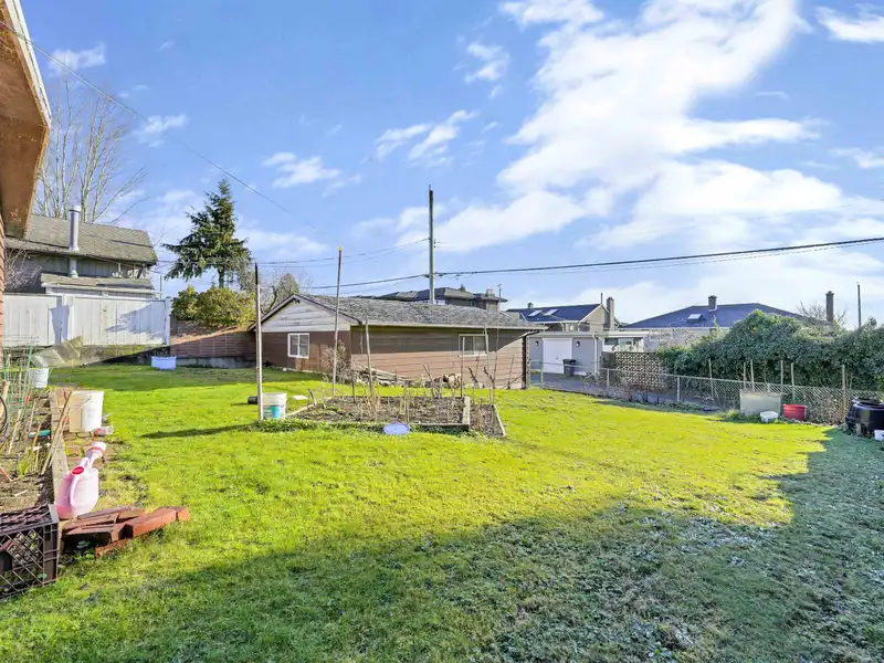 6512 GRANT STREET - photo 3 of 6