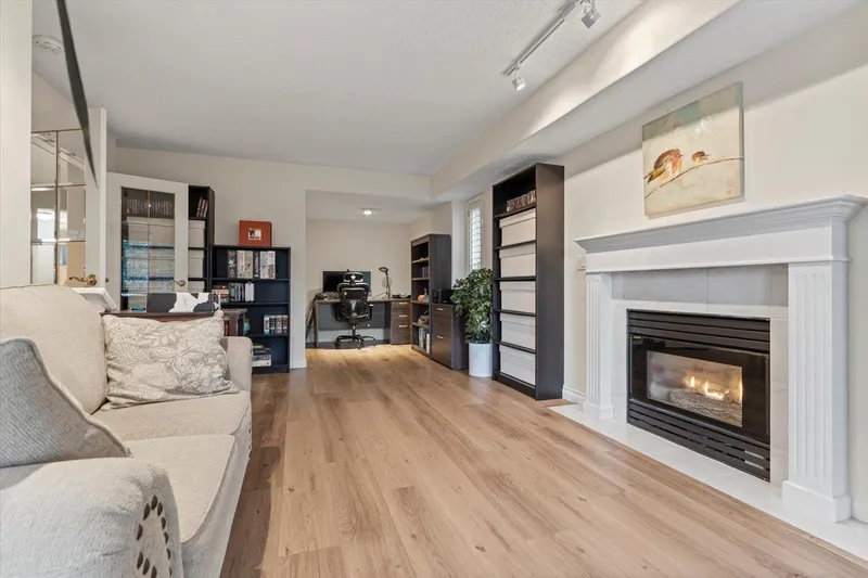 90 4001 OLD CLAYBURN ROAD - photo 4 of 25