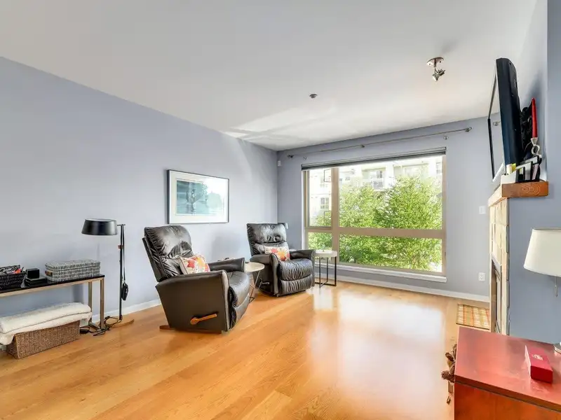 213 1315 56 STREET - photo 3 of 22
