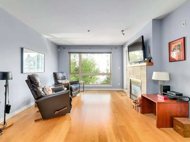 213 1315 56 STREET - photo 4 of 22
