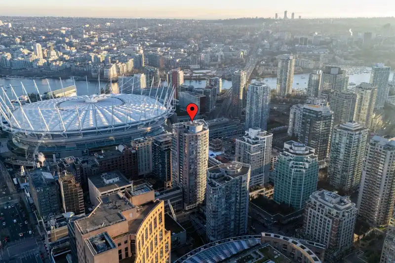 2902 233 ROBSON STREET - photo 1 of 25