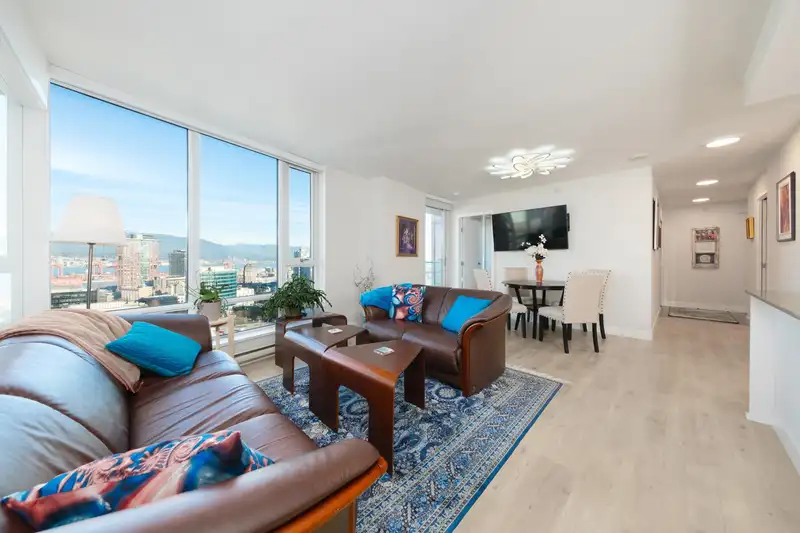 2902 233 ROBSON STREET - photo 3 of 25