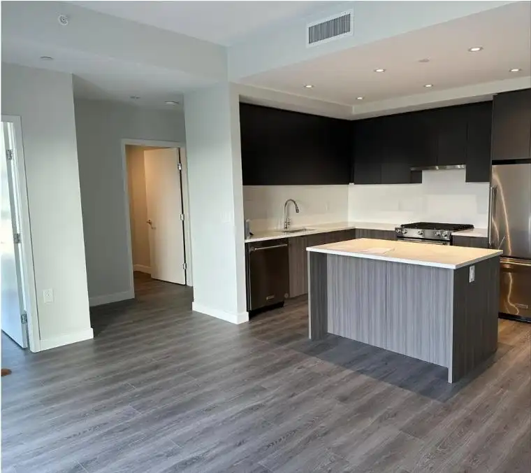211 3430 E KENT AVENUE SOUTH - photo 1 of 26