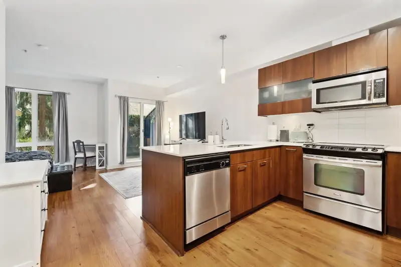 113 13339 102A AVENUE - photo 3 of 16